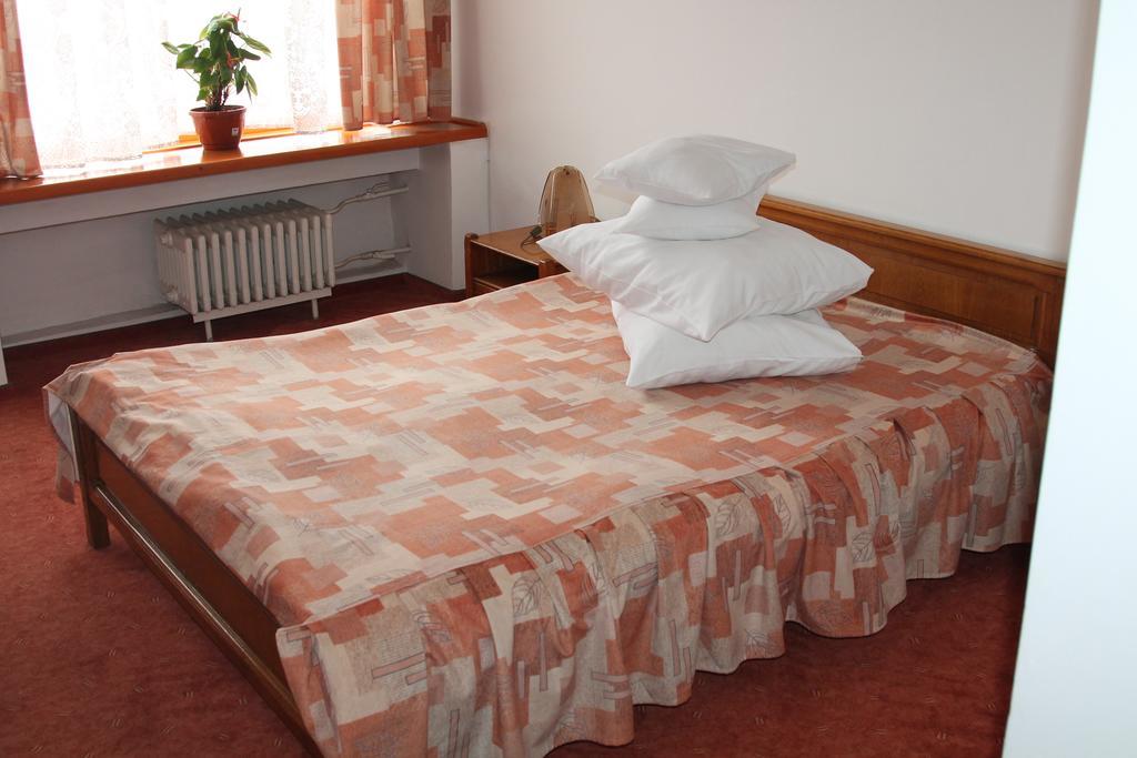Hotel Zimbru Câmpulung Moldovenesc الغرفة الصورة